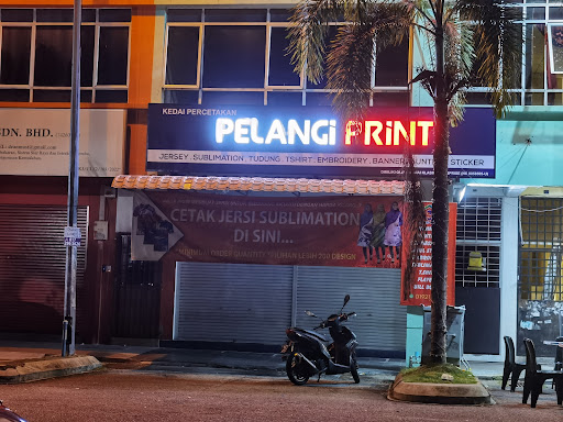 Pelangi Print