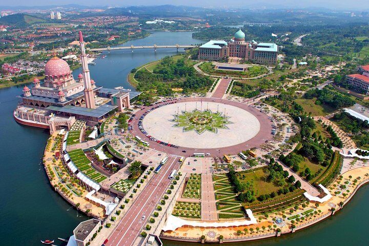 Putrajaya: Pemandangan Bandar Pusat Pentadbiran Malaysia - Seni, Budaya & Rekreasi