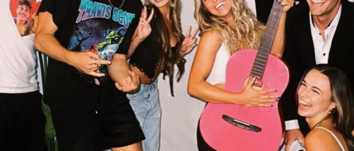 AMP WORLD – Gambar Dinamik Teknologi Audio & Muzik Terbaik