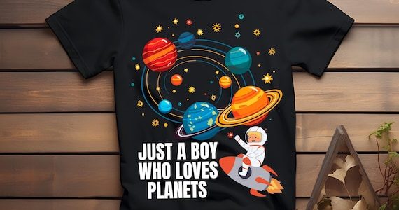 Baju T-Shirt Rekaan Angkasa dengan Cetak Berkualiti | Reka Bentuk Luar Angkasa